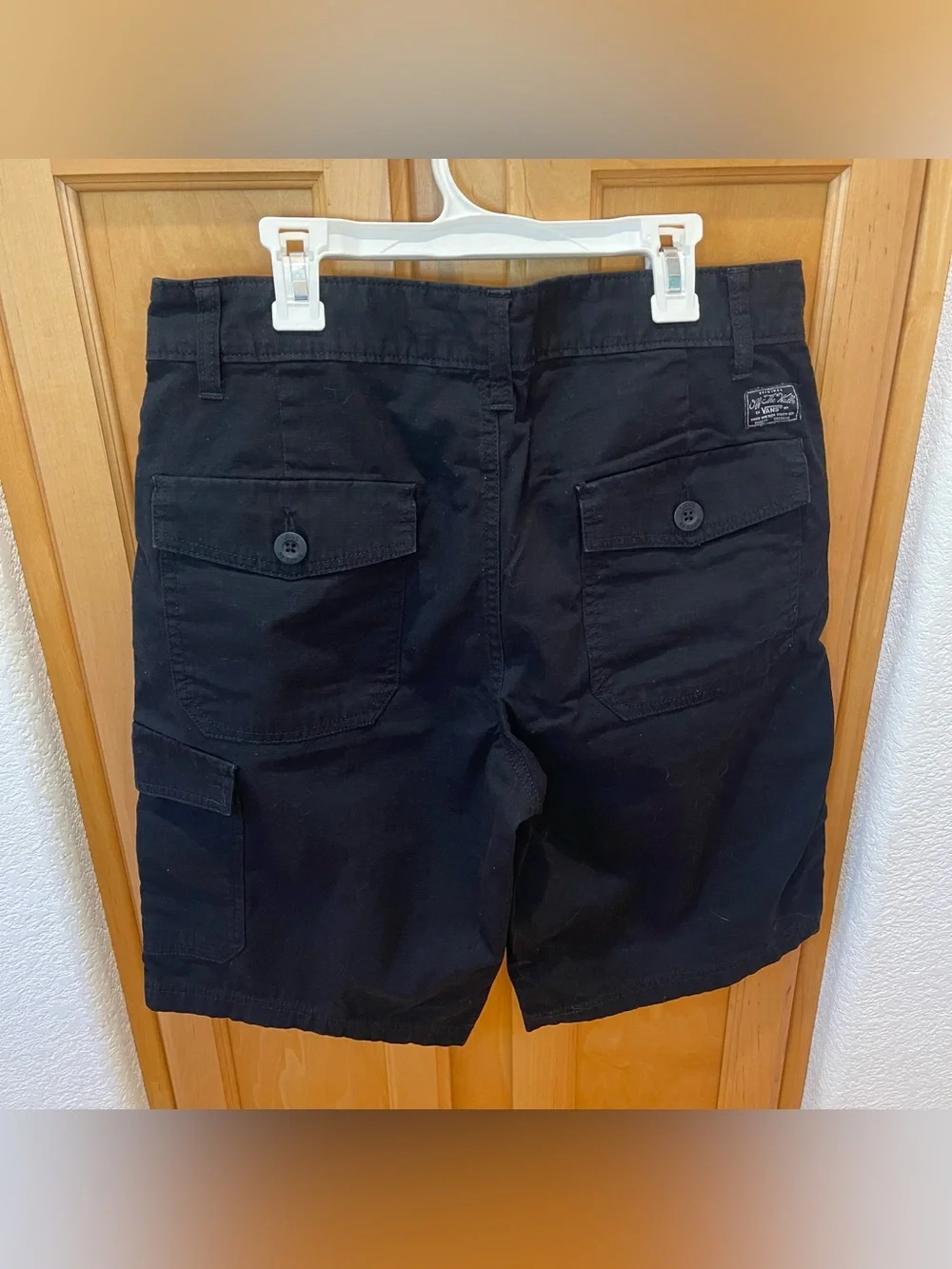 Vans Men’s Black Cargo Shorts – Size 30